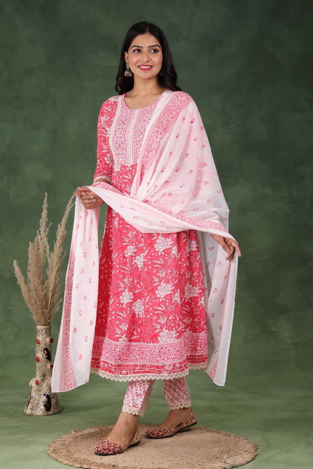 Women Viscose Rayon Kurta Pant Dupatta Set