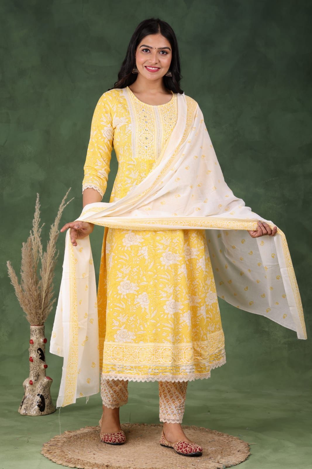 Women Viscose Rayon Kurta Pant Dupatta Set