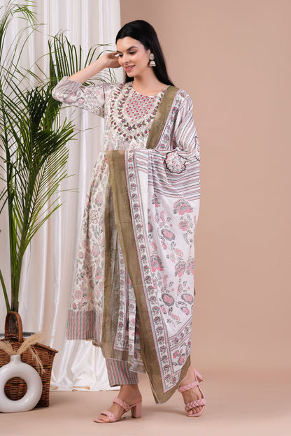 Women Viscose Rayon Kurta Pant Dupatta Set