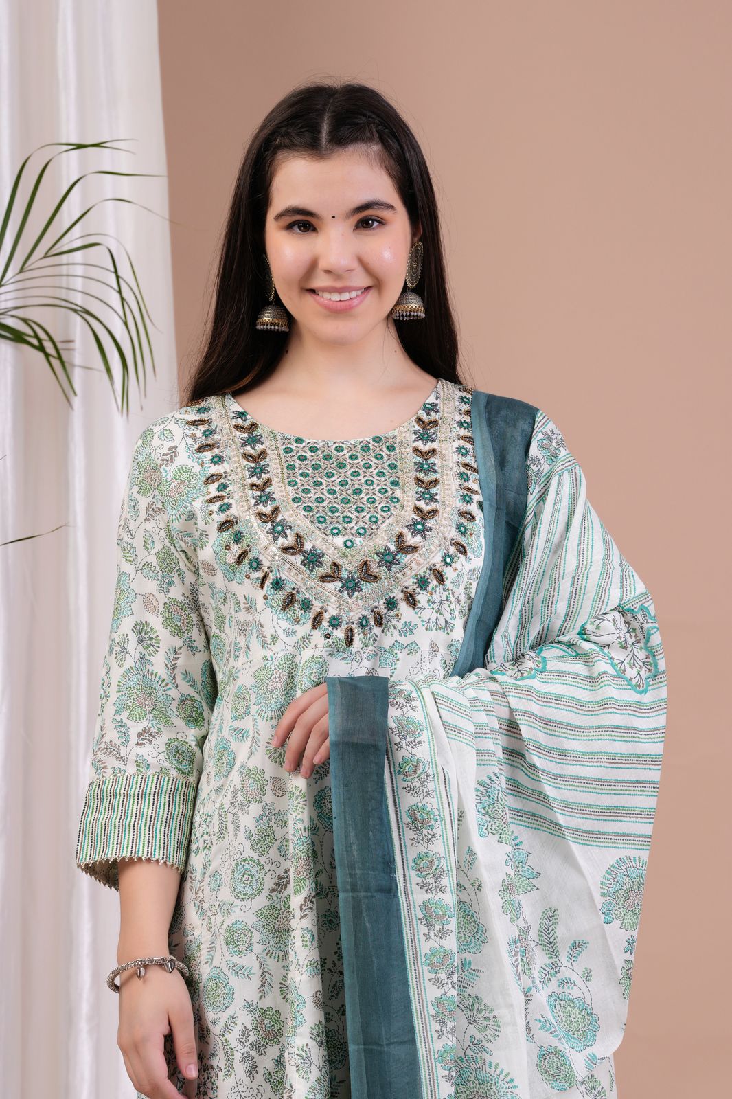 Women Viscose Rayon Kurta Pant Dupatta Set