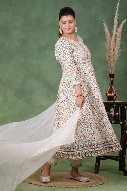 Women Viscose Rayon Kurta Pant Dupatta Set