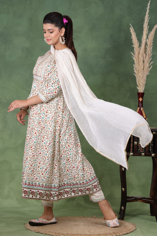Women Viscose Rayon Kurta Pant Dupatta Set